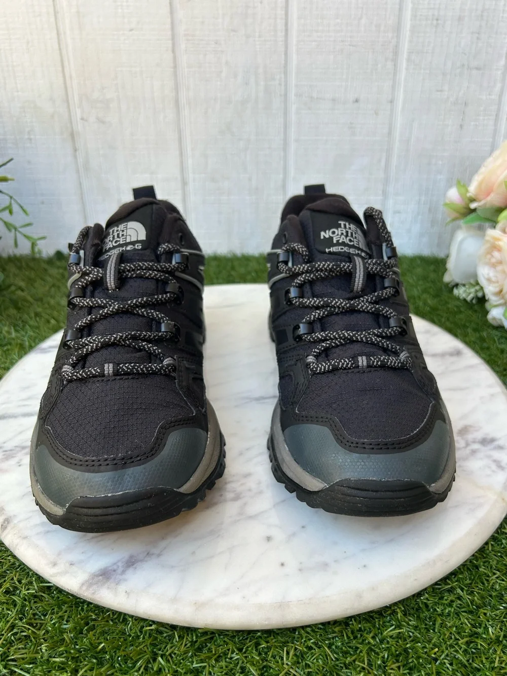 THE NORTH FACE Hedgehog GORE-TEX $210 women 7.5 gently use TNF Black/Asphalt Gr